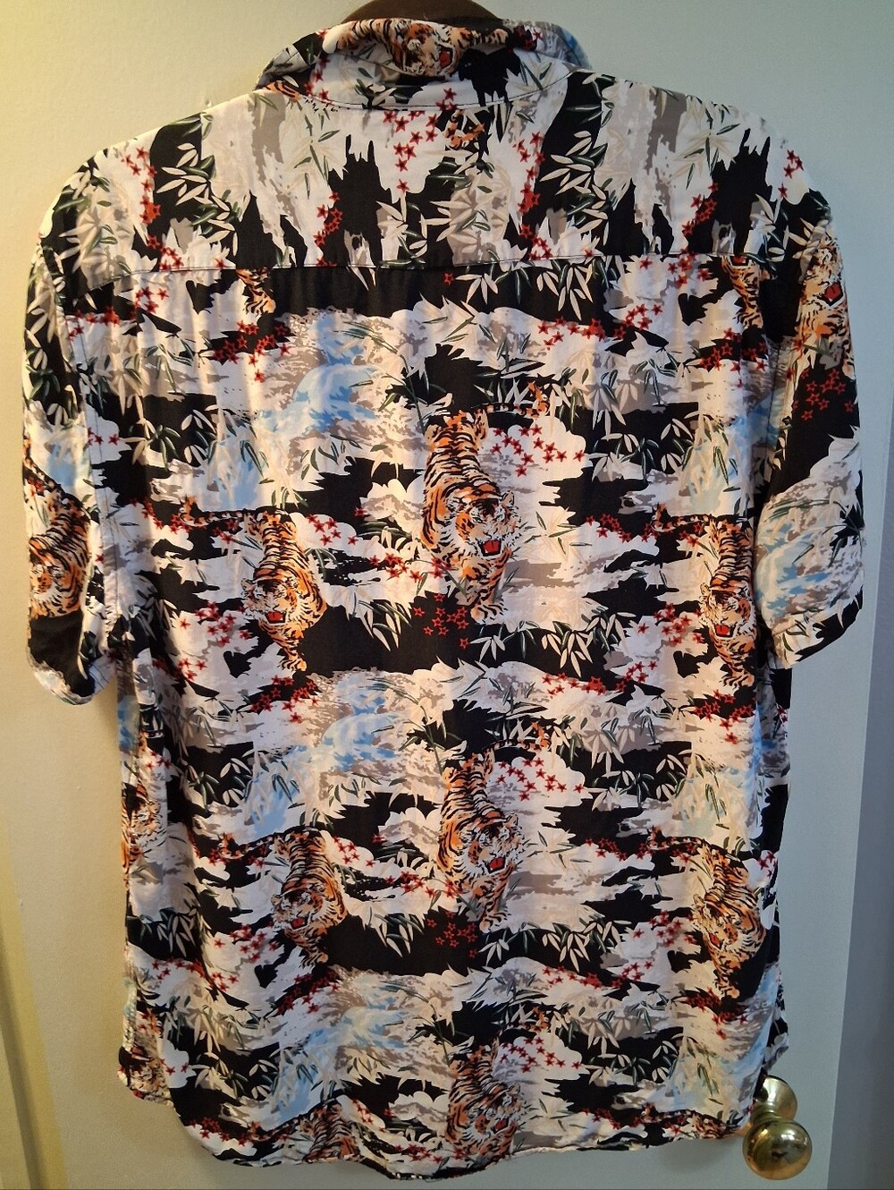 Slate & Stone Mens Short Sleve TIGER Print Shirt L - Picture 2 of 4